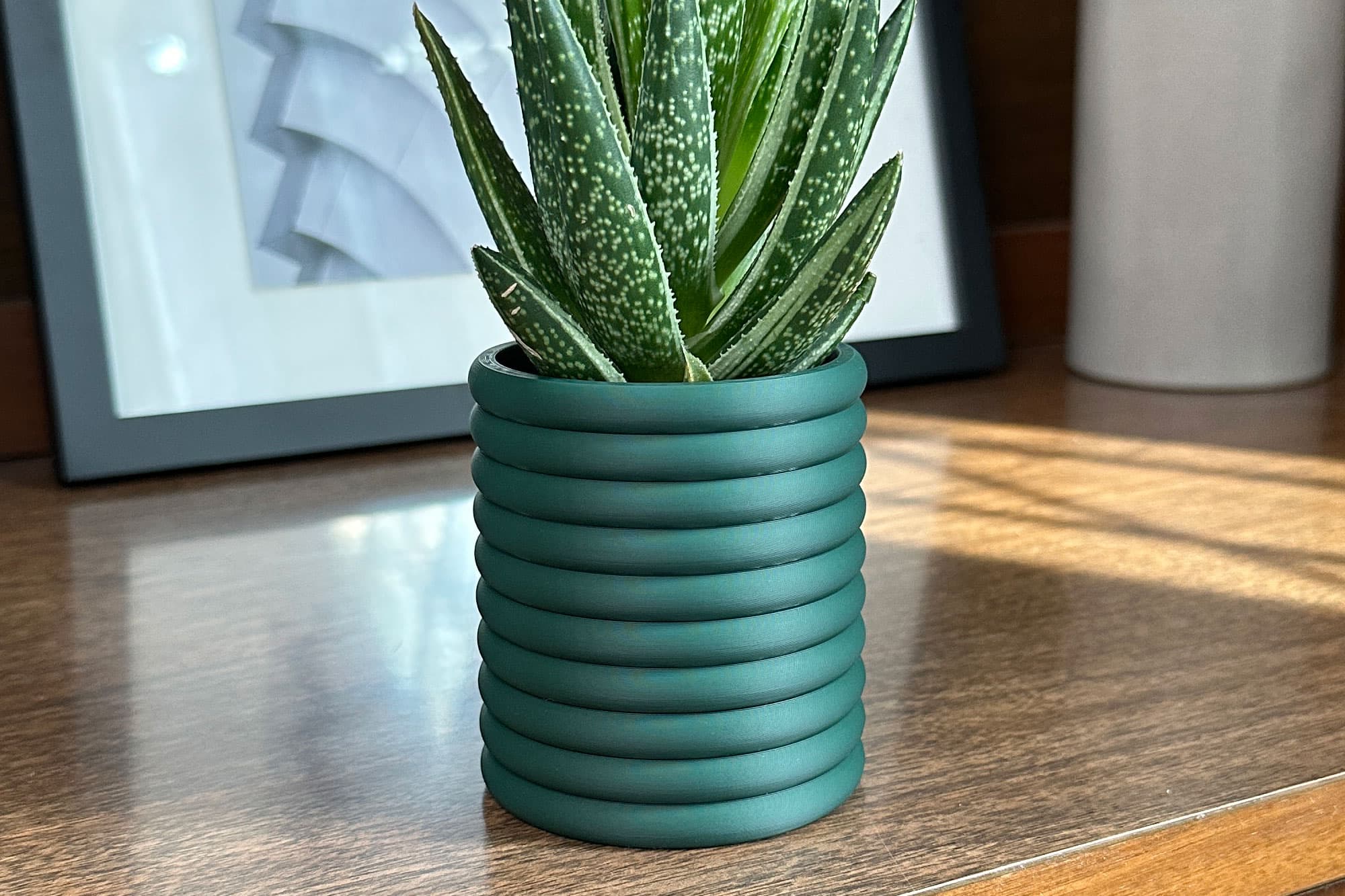 Planter with Hidden Drip Tray — The Poppy